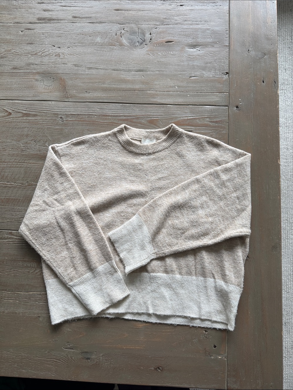 H&M Two-Tone Beige/Cream Crewneck Sweater